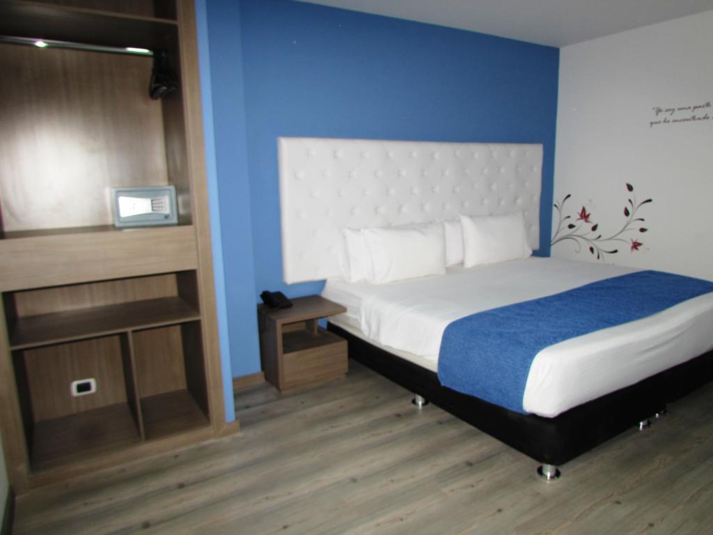 Aw Hotel Plaza Miranda Bogota Ruang foto