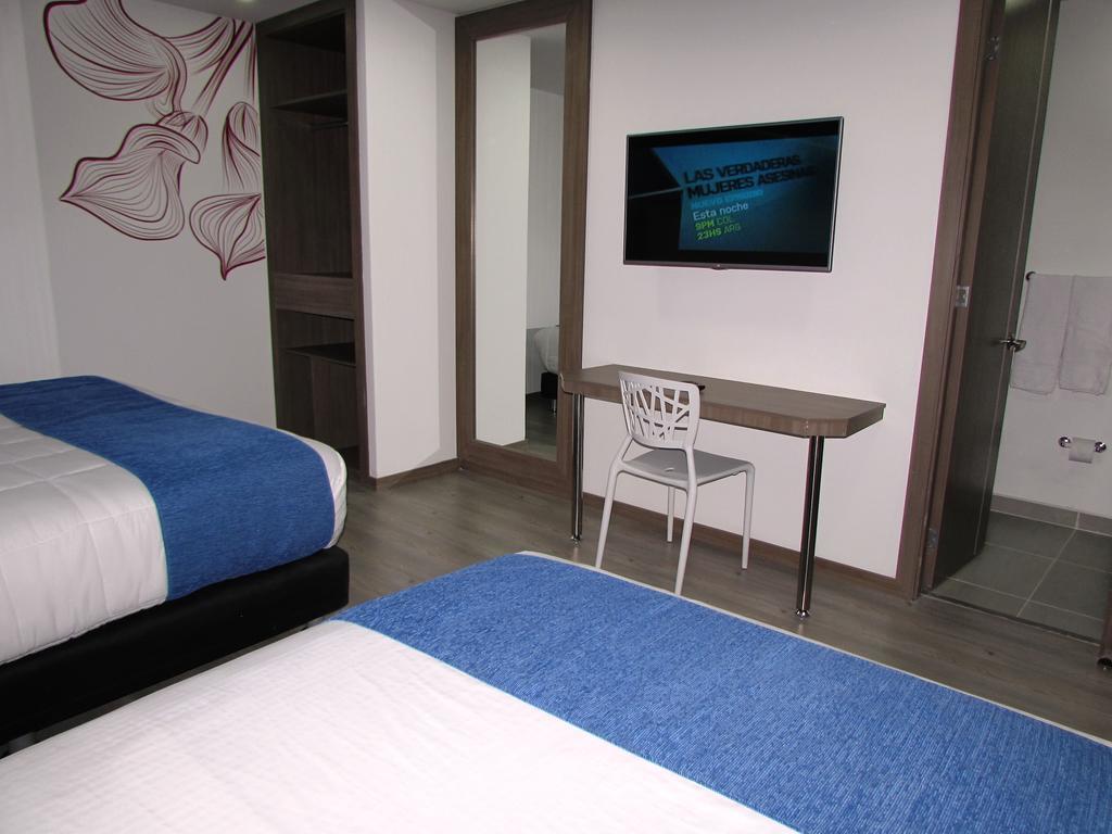 Aw Hotel Plaza Miranda Bogota Bagian luar foto