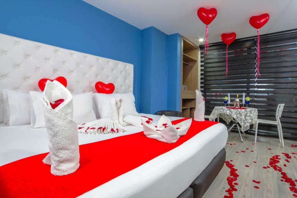 Aw Hotel Plaza Miranda Bogota Bagian luar foto